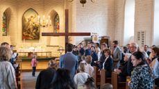 Gudstjenester har, sammen med aktiviteter for voksne, det høyeste deltakertallet  i kirken i Bergen en vanlig uke. Foto: Terje Peersen.