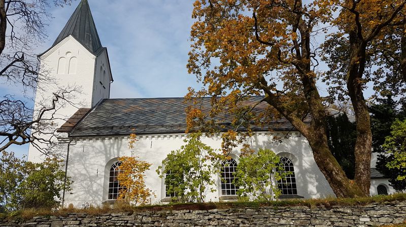 Om Arna kyrkje