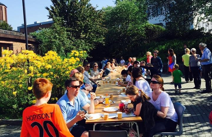 28. mai: Åpen kirkemiddag og barnekorkonsert