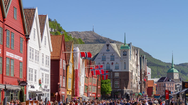 Gratulerer med dagen!