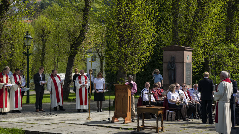 Illustrasjonsfoto fra pinsegudstjenesten på Kristkirketomten i 2013.