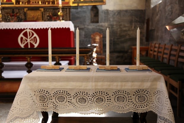 Dåpslys i Mariakirken. 