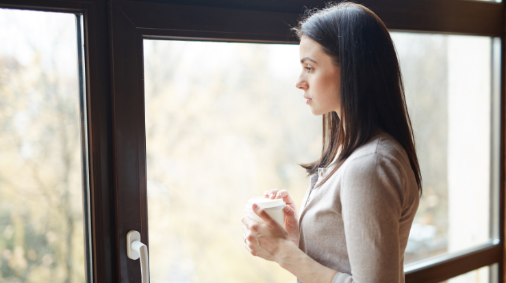 Ta kontakt med oss dersom du av ulike årsaker kan trenge noen å snakke med. Foto: canva.com