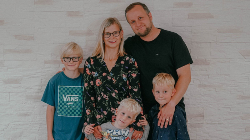 Kristina og Ranno Seppel kommer på besøk fra Estland for å møte menigheten og fortelle om arbeidet de driver i Saku menighet.