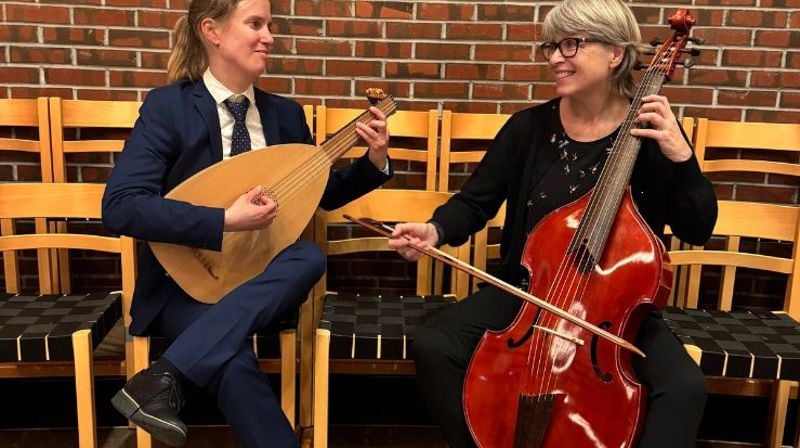 Christine Gebs (lutt) og Tone Nilssen (viola da gamba)