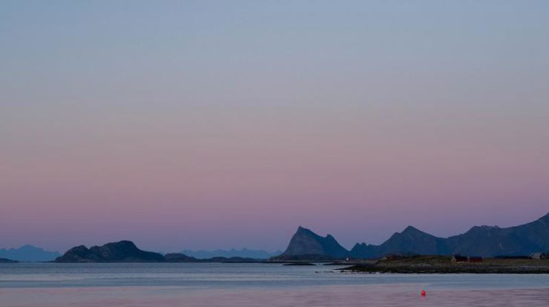 Solnedgang ved Steigen. Foto av Lars Verket