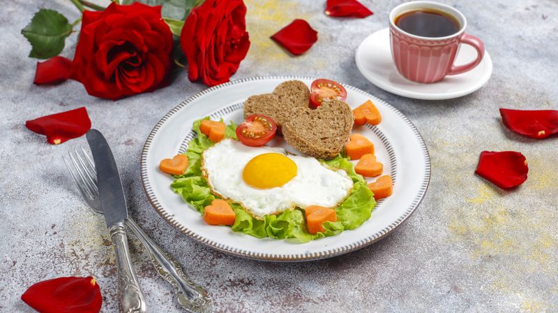 Gudstjeneste og kirkelunsj