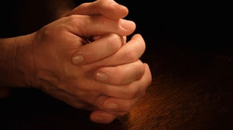 Halvparten av kirkens medlemmer ber til Gud