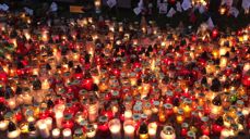 Bilete: Frå Allhelgens-feiring i Polen