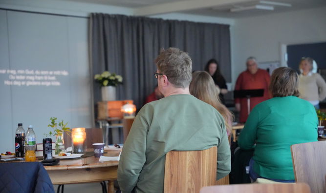 Gudstjeneste på Sædalen skole