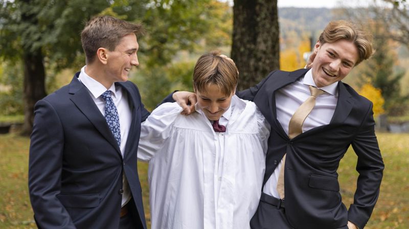 Her er konfirmant brosjyren til Skjold kirke for 24/25 konfirmantene