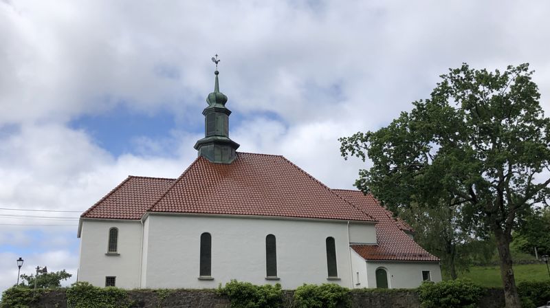 Er du Salhus' første diakon?