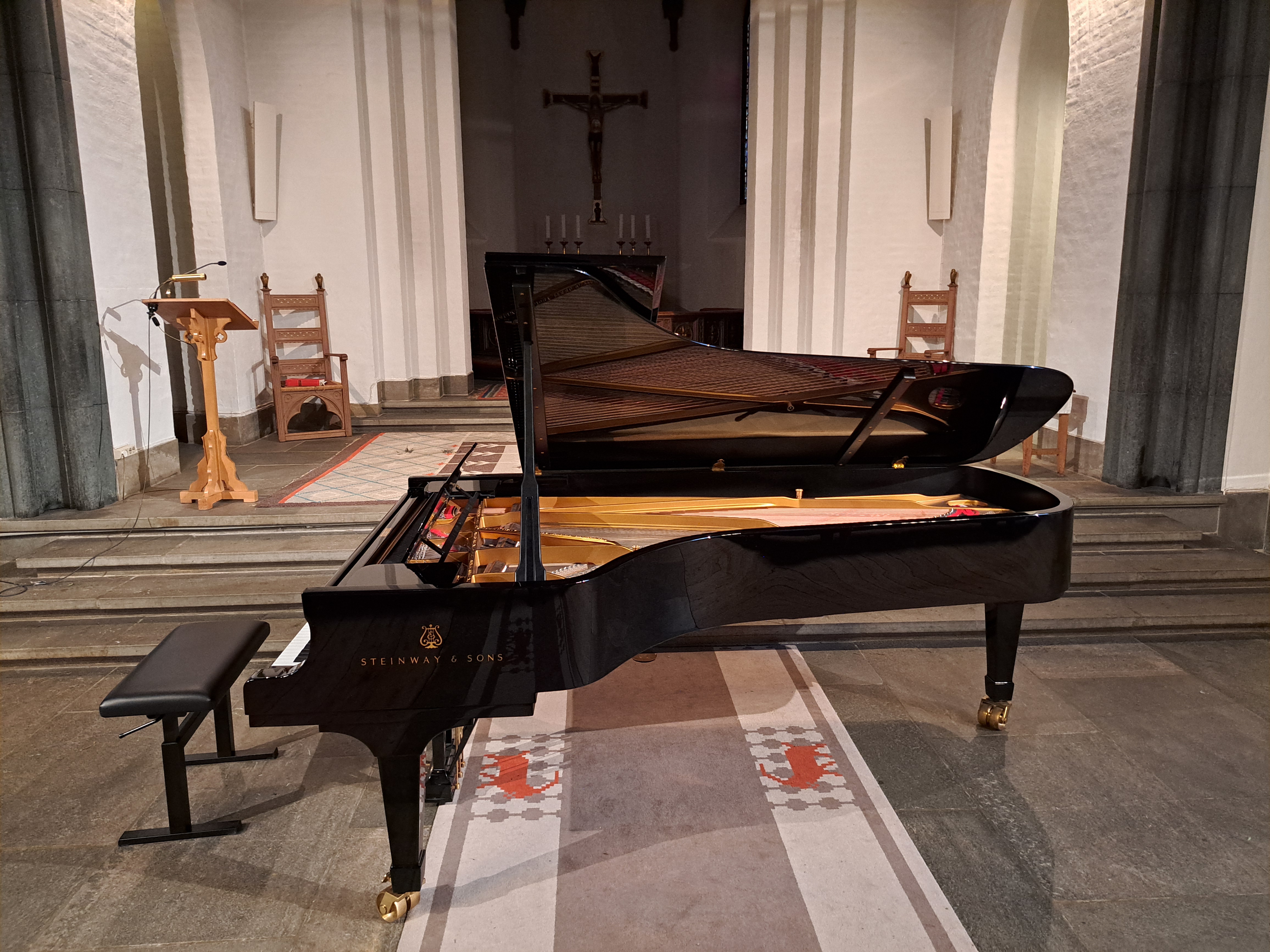 Flygel i «festspillklasse» til Storetveit kirke!