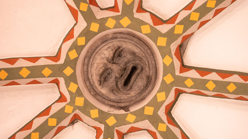 Detalj fra taket i oktogonen (alterpartiet) i Storetveit kirke. Foto: Åse Solvi