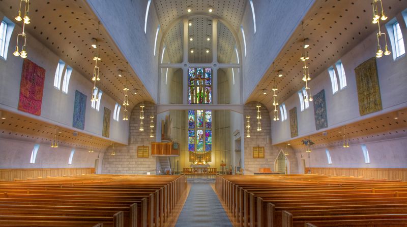 Kirketjener i 100 % stilling