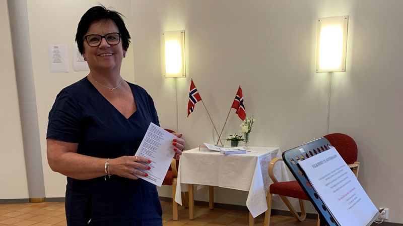 Anna Karin Hansen Steinro er frivillig medarbeider. Her er hun kirkevert under konfirmasjon 2020    Foto: Vigdis Larsen