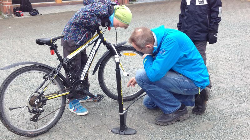 Vårpuss på sykkelen for 4. klassinger
