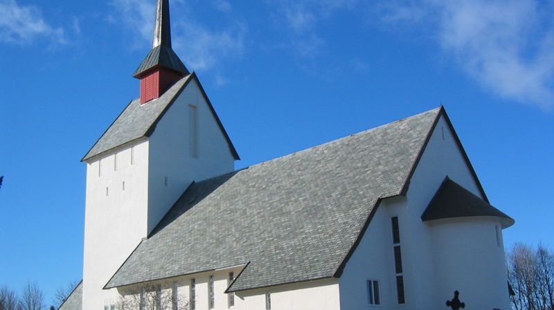 Rakedugnad på Skjerstad kirkegård