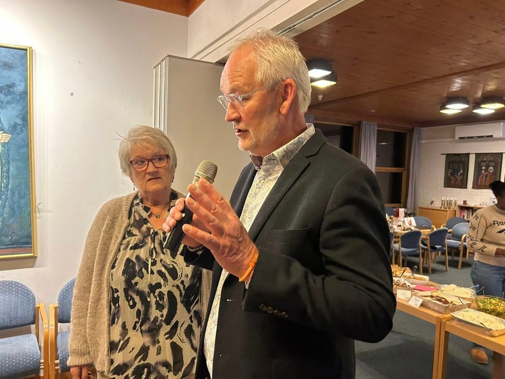 Kirketjener Tor Arne Gjerrud forteller om maten