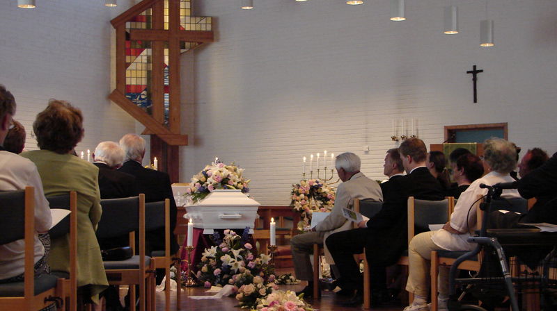 Gravferd/bisettelse fra Fjell kirke