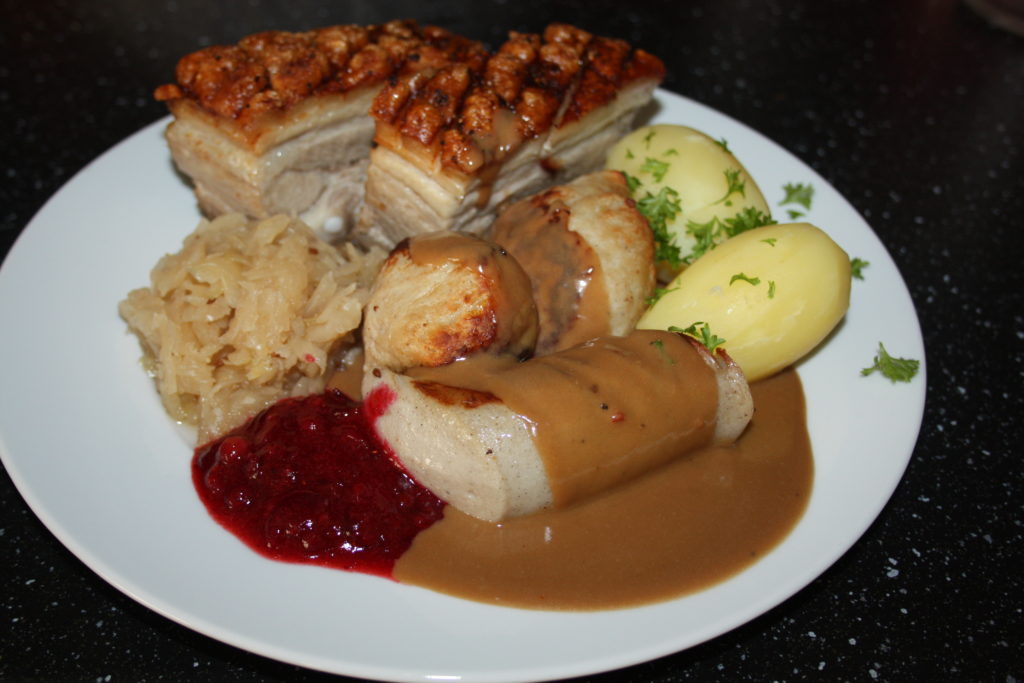 JULELUNSJ I STRØMSGODSET MENIGHET