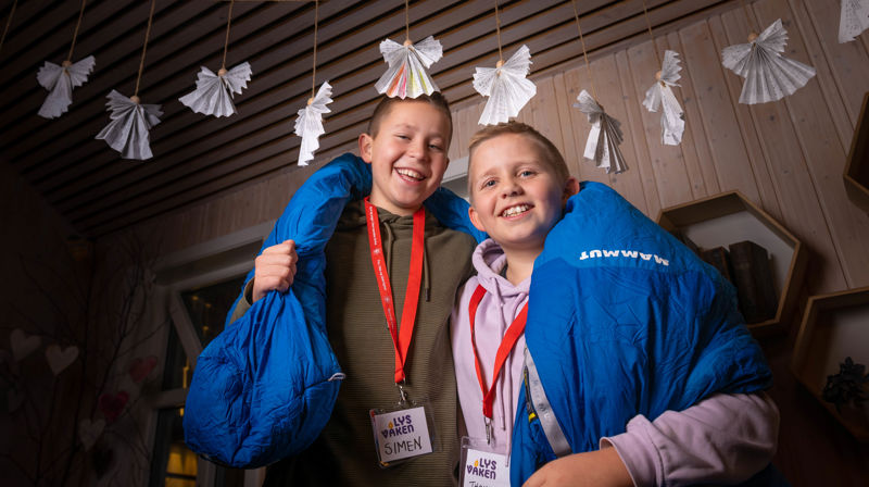 Simen Bolstd og Thomas Furuvik storkoste seg på Lys Våken i Eigerøy Arbeidskirke Foto: Ivar Barane