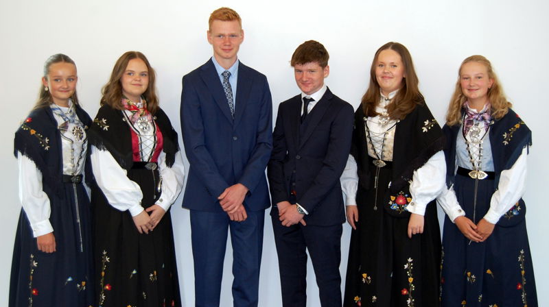 Sara Omdal, Maria Østebø, Thomas Nygård, Andrè Birkeland, Tomine Aase Ørmen, Aurora Haugstad Aas. Foto: Kari J. Melhus
