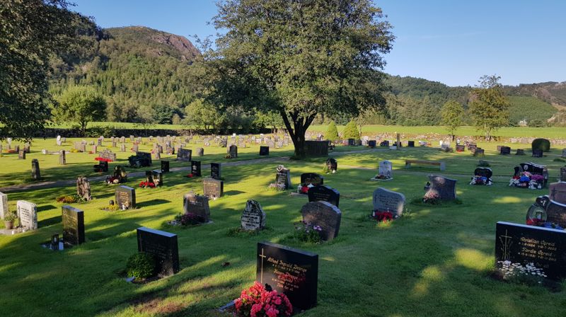 Helleland kirkegård. Foto: Jørgen Tore Omdal