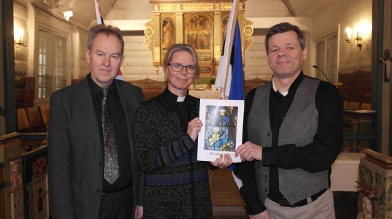 Misjonskonsulent NMS Sverre Jakobsen, sokneprest Egersund Ingun Stokstad Barane og menighetsrådsmedlem Egersund Roger Rasmussen. Foto: Ivar Barane