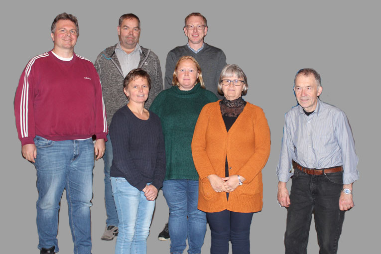 Helleland menighetsråd: Martin Kolstad, Per Østebø, Janne Synnøve Sleveland Søyland, Gro Gabrielsen, Bjørn Kåre Grude, Kari Johanne Melhus og Arne Bjørn Hetland.