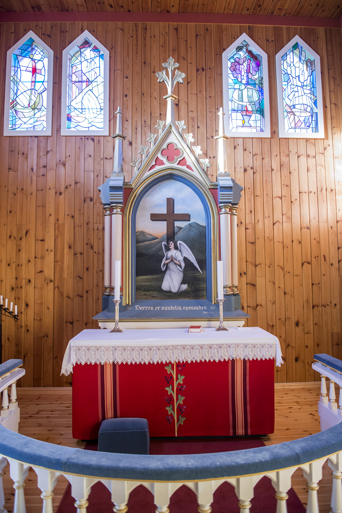 Torød kirke i hverdag og fest