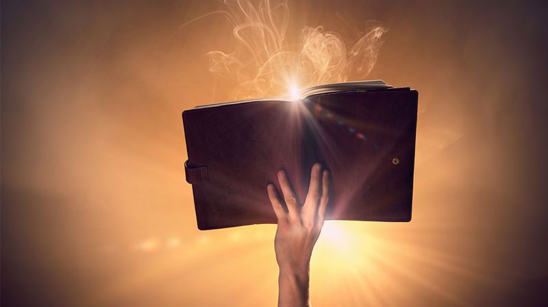 Kveldssamling over ein ope bibel!