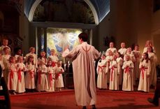 For de mindre morgenfriske: Lucia-konserten i Glemmen kirke kl. 18.00 har blitt en uunnværlig tradisjon for mange. Foto: Elisabeth Grønli