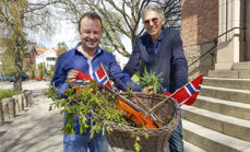 Organist Trond Gilberg og fiolinist Tore Hovland lover godstemning på gratis festkonsert i Glemmen kirke kl. 14.00! 