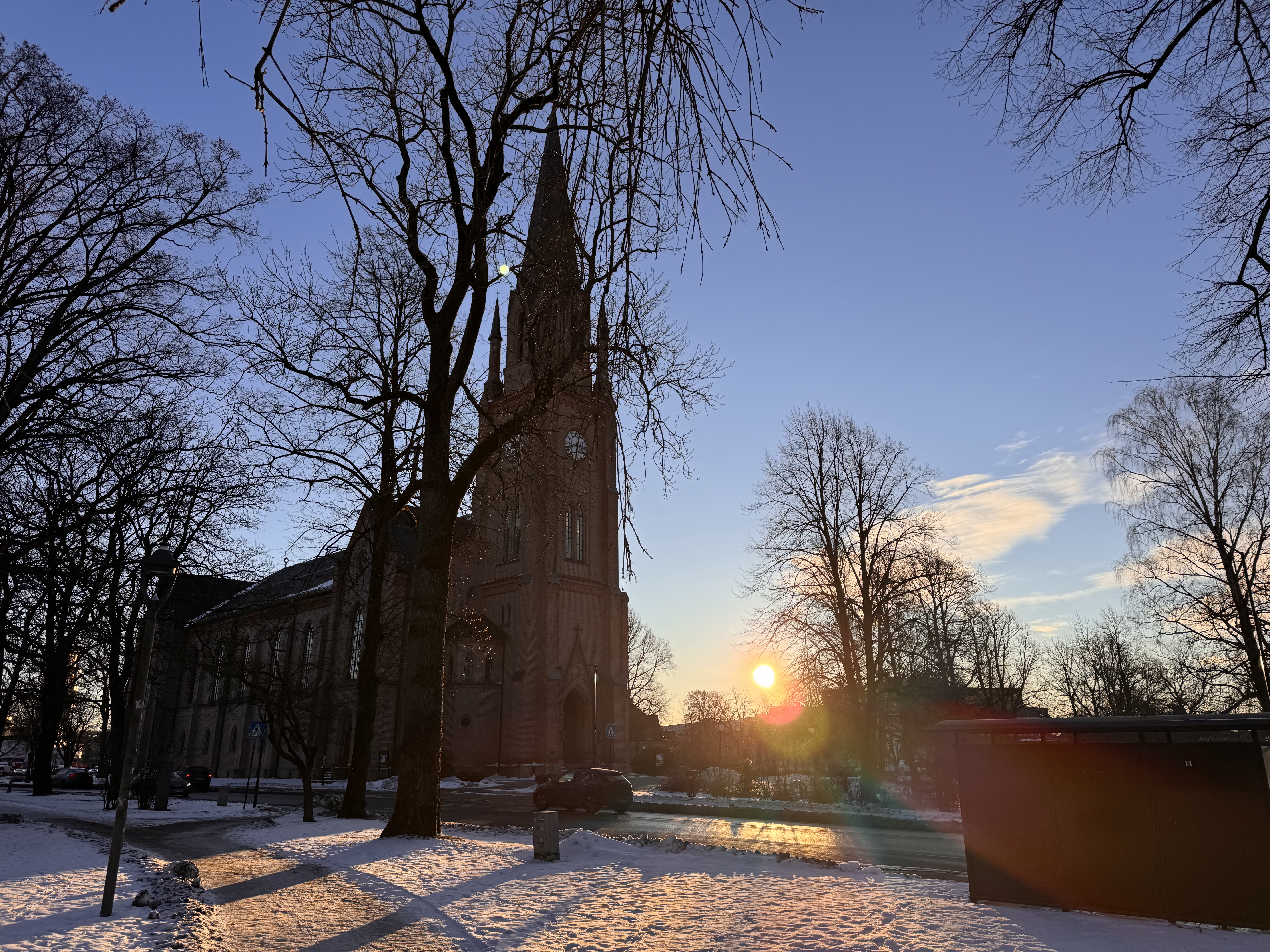 Soloppgang ved Domkirken (FOTO: Endre Fyllingsnes)