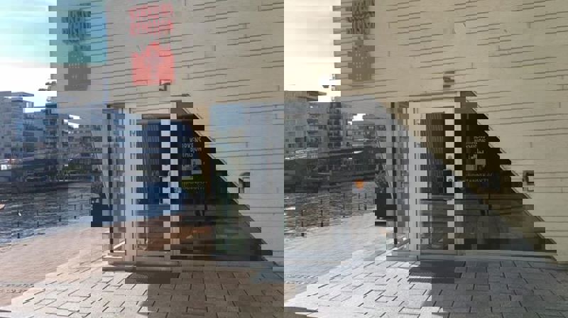 Bryggekapellet er åpent hver lørdagskveld fra kl. 22.00 til 02.00. Illustrasjonsfoto: Kirkens Bymisjon