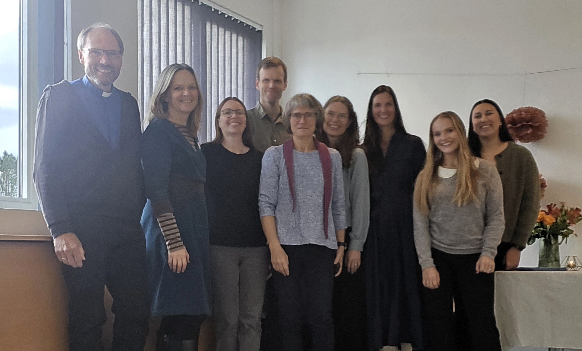 F.v.: Hallvard Nordstrand, Lillian Bjørdal, Margaret Haugland, Dag-Filip Roaldsnes, Inger Magelssen Godø, Gunnhild Bremer, Katrine Ruth Overå, Susanne Moe Roaldsnes, Emma Dyb