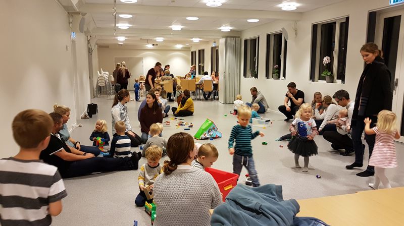 Knøttesang med kveldsmat