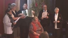 Frelsesarméen i Brandbu deltar hvert år med sang på gudstjenesten på Folkets Hus 1. mai - Arbeidernes internasjonale kampdag. Foto: Åge Lindahl.