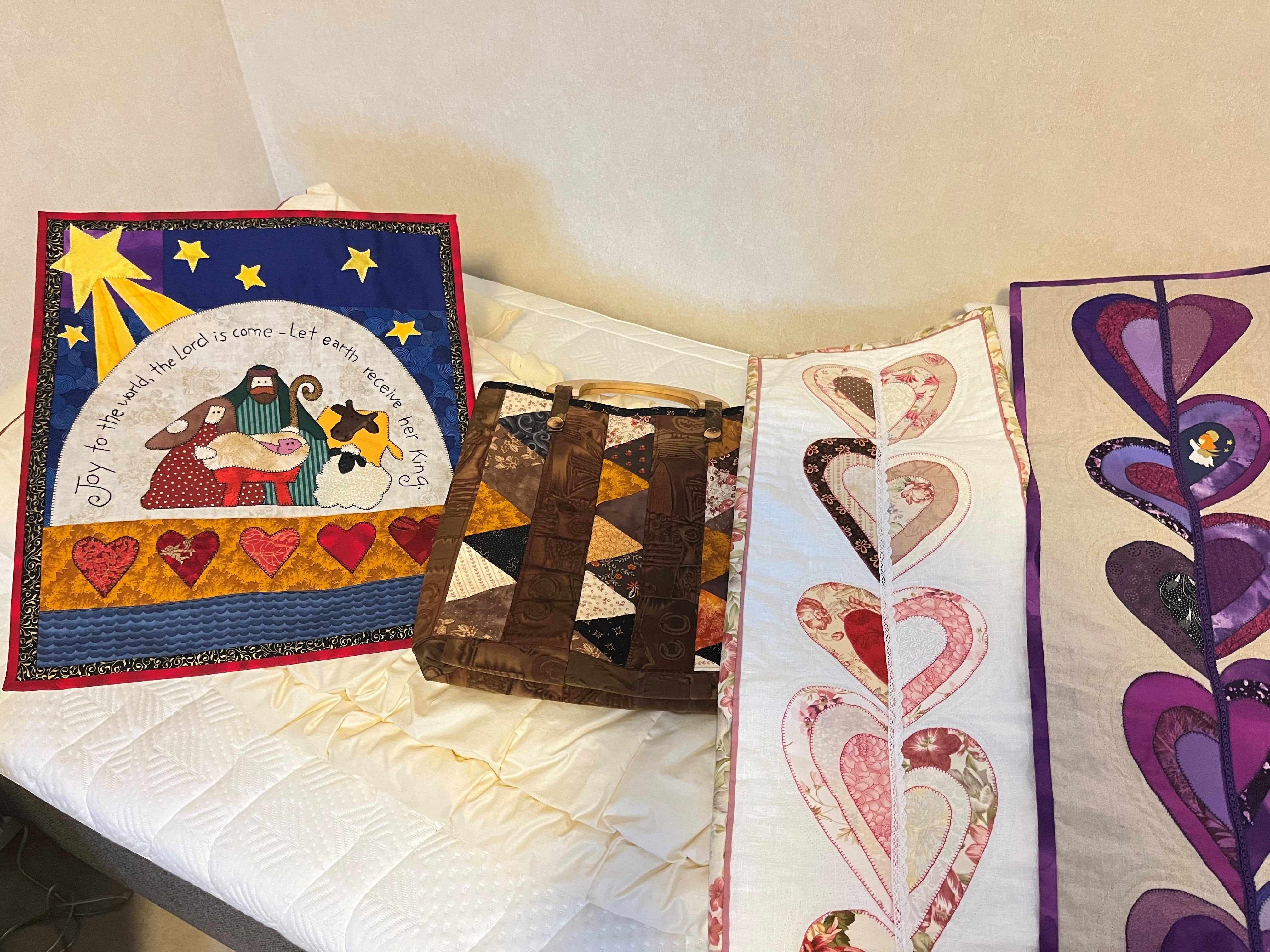 Det er store muligheter til å gjøre julegave-handelen på NMS sin julemesse på Lidskjalv! Vel møtt lørdag 29. november klokka 10-14.00. Alle inntekter går til menighets- og misjonsarbeidet. Foto: Elin Gravdal Øvrebotten. 