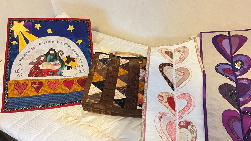 Det er store muligheter til å gjøre julegave-handelen på NMS sin julemesse på Lidskjalv! Vel møtt lørdag 29. november klokka 10-14.00. Alle inntekter går til menighets- og misjonsarbeidet. Foto: Elin Gravdal Øvrebotten.