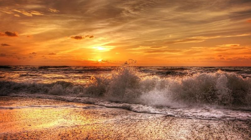 Gudstjenester 21. april - 1. påskedag