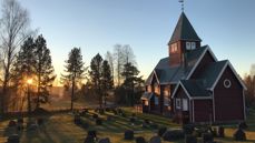 Moen kirke (foto: Margrethe Nilsen). 