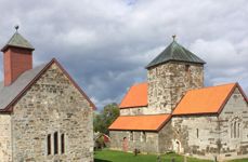 Søsterkirkene (Foto: Kari Røken Alm)