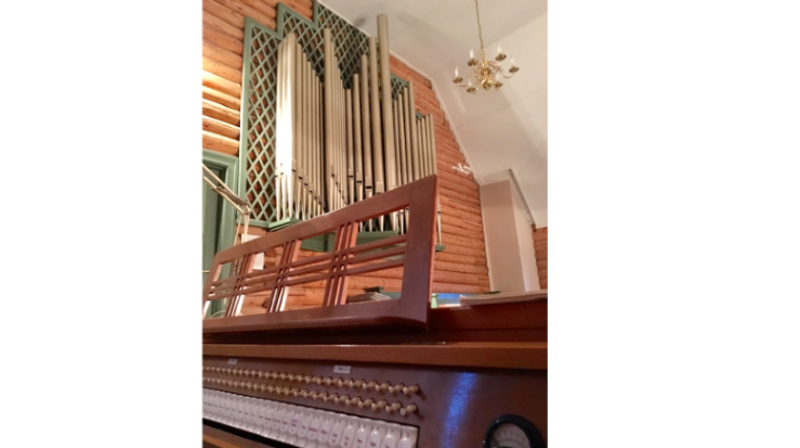 Instrumenter i Moen kirke