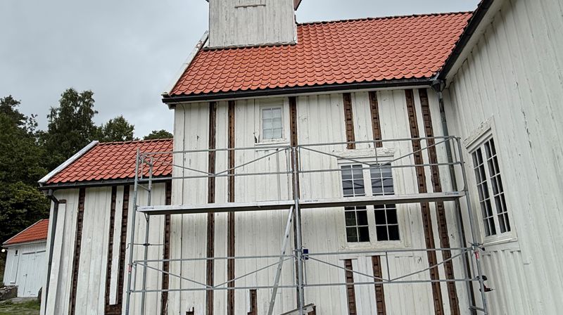 Renovering av Eide kirke er i gang!