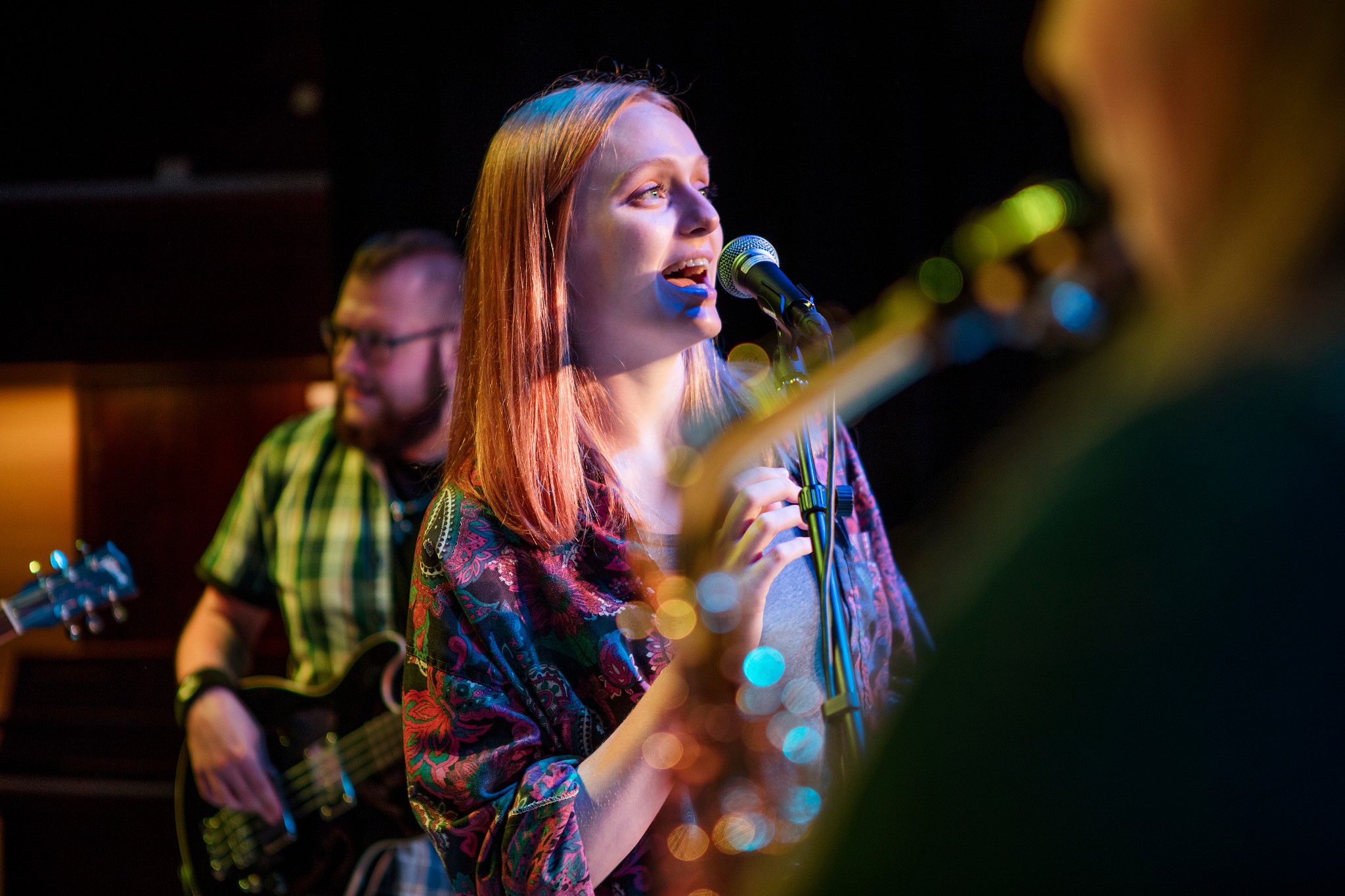 Guro Topphol (22) frå Hareid, er tilsett som ny vaksenleiar i Hareid Ten Sing. Har du lyst til å bli med, møt opp tysdag 28. august på bedehuset, då er det første øving etter sommarferien. Velkomen til gamle og nye, og spesielt til dei som akkurat har begynt i 8. klasse!