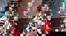 «Stordåp» kan vi oppleve i vår kyrkje også, når ei familie med 4 born døyper alle på ein og same dag, då må vi kunne kalle det for «stordåp»! Her ser vi sokneprest Leidulv Ø. Grimstad med 4 søsken som blei døypt i Hareid kyrkje i februar 2019.