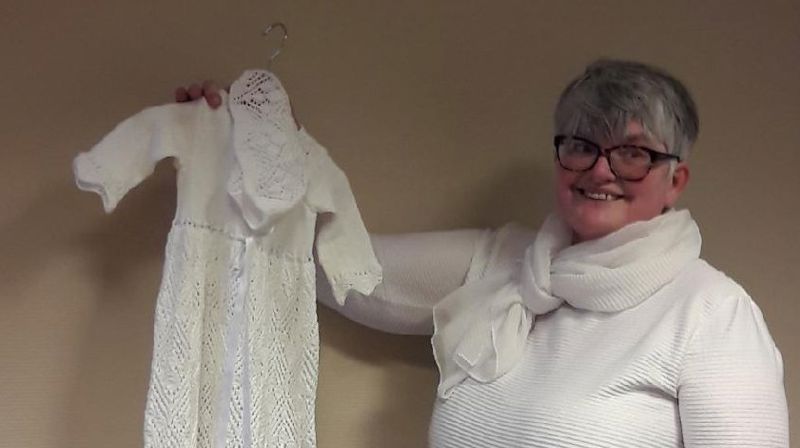 Dåpskjole til utlån-engasjement frå frivillige