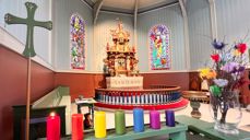 Fastelysa i Hareid kyrkje. Foto: Hareid sokn